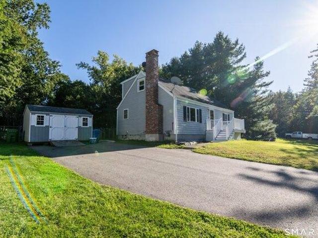 house with 4 bedroom, Montville CT ES105721722