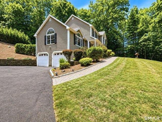 house with 4 bedroom, Monroe CT ES105557558