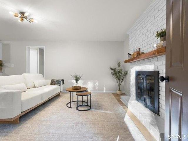 house with 4 bedroom, Monroe CT ES105576921