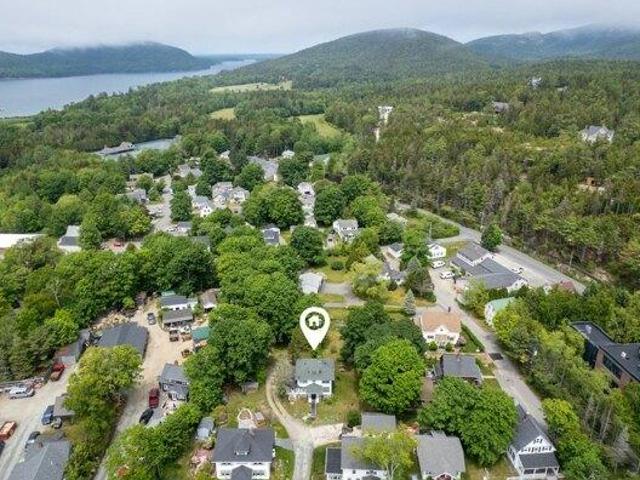 house with 4 bedroom, Mount Desert ME ES105930403