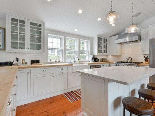 house with 4 bedroom, Nantucket MA ES105116987