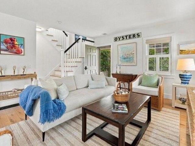 house with 4 bedroom, Nantucket MA ES106086574