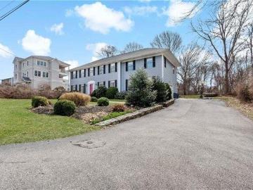 house with 4 bedroom, Narragansett RI ES103438208