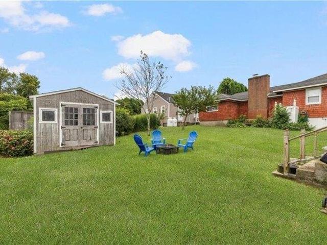 house with 4 bedroom, Narragansett RI ES105548314