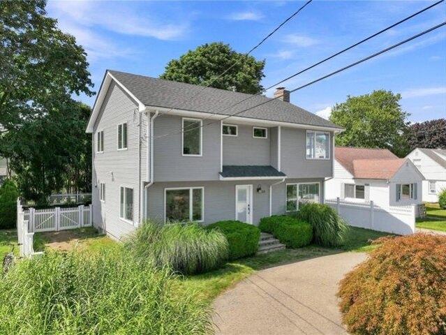 house with 4 bedroom, Narragansett RI ES105651158