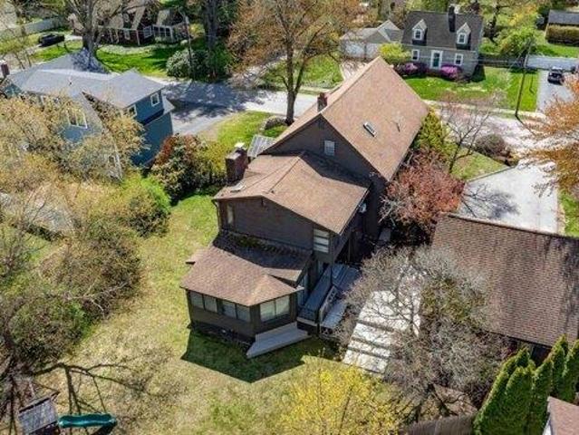 house with 4 bedroom, Nashua NH ES105588153