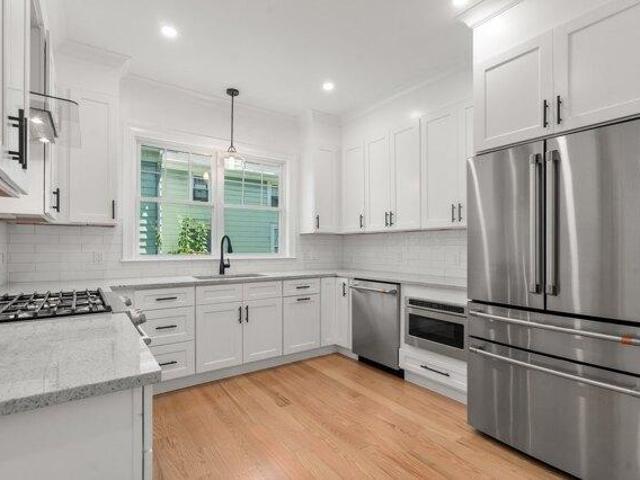 house with 4 bedroom, Natick MA ES105552591