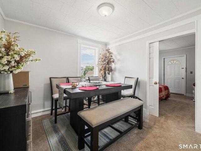 house with 4 bedroom, Naugatuck CT ES105549236