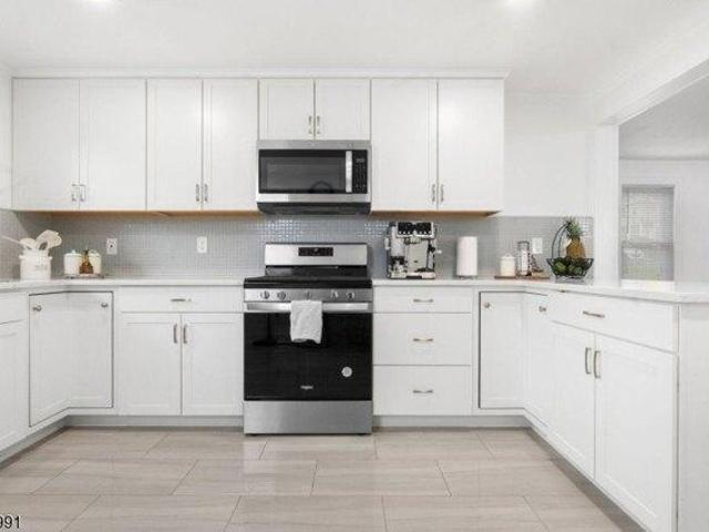 house with 4 bedroom, Netcong NJ ES105293514