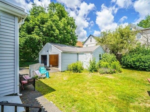 house with 4 bedroom, Newton MA ES105404696