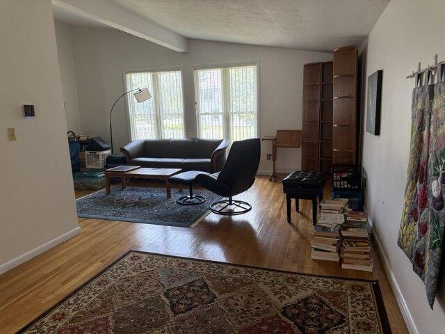 house with 4 bedroom, Newton MA ES105477587