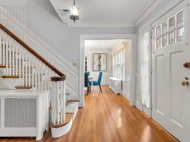 house with 4 bedroom, Newton MA ES105495030