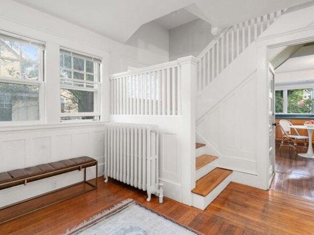house with 4 bedroom, Newton MA ES105535070