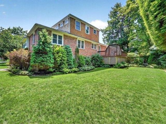 house with 4 bedroom, Newton MA ES105590698