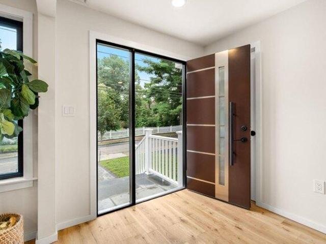house with 4 bedroom, Newton MA ES105591483