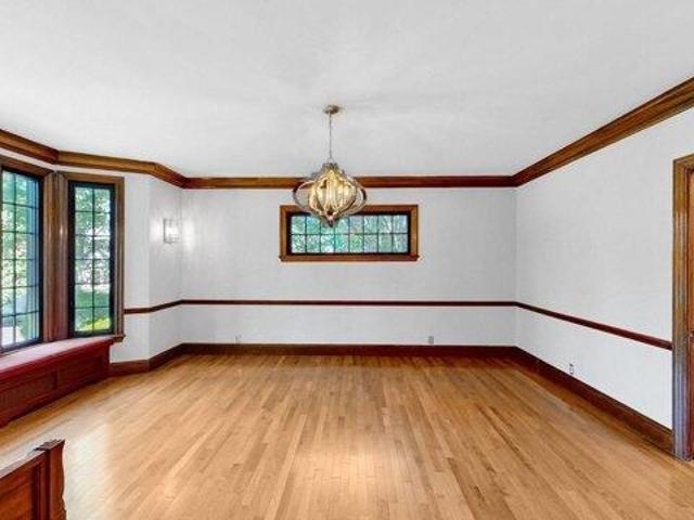 house with 4 bedroom, Newton MA ES105613160