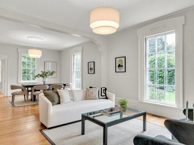 house with 4 bedroom, Newton MA ES105630832