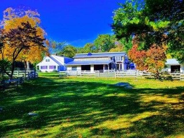 house with 4 bedroom, Newtown CT ES105473881