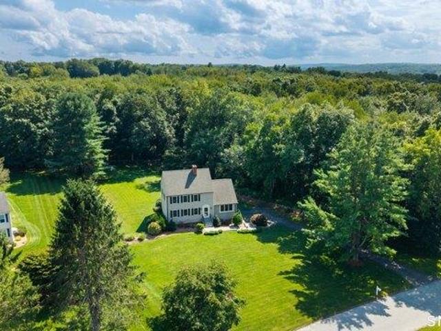 house with 4 bedroom, Newtown CT ES105590718