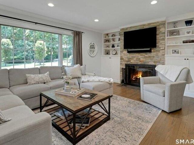 house with 4 bedroom, New Canaan CT ES105550544