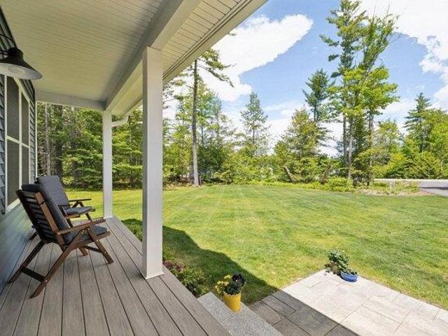 house with 4 bedroom, New Boston NH ES105771321
