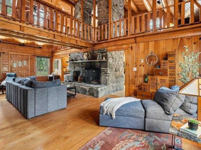 house with 4 bedroom, New Boston NH ES105890032