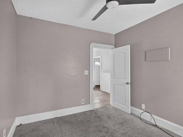 house with 4 bedroom, New Bedford MA ES105693057