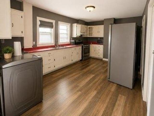 house with 4 bedroom, New Bedford MA ES105712197
