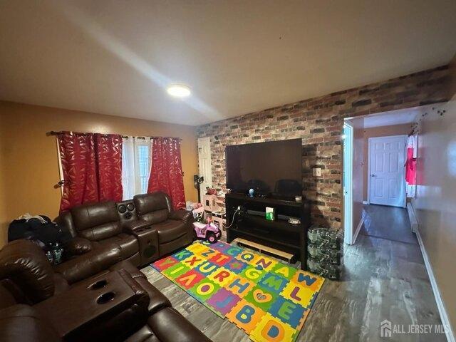 house with 4 bedroom, New Brunswick NJ ES105278524