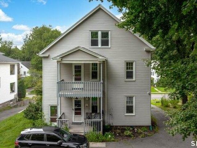 house with 4 bedroom, New Britain CT ES105424700
