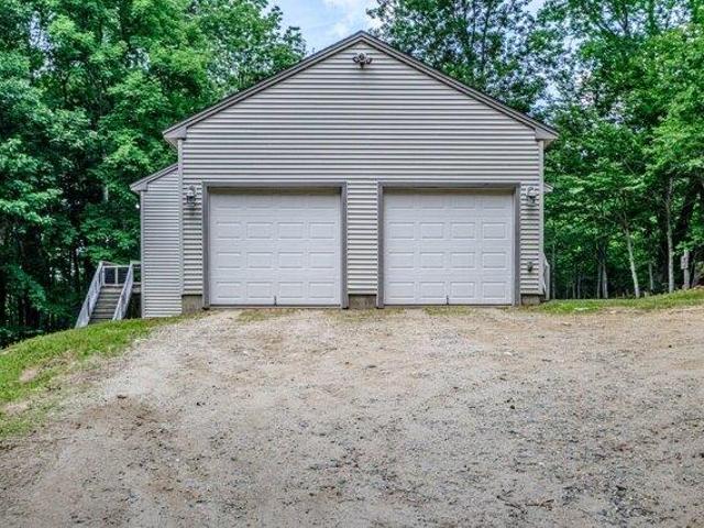 house with 4 bedroom, New Gloucester ME ES104570344