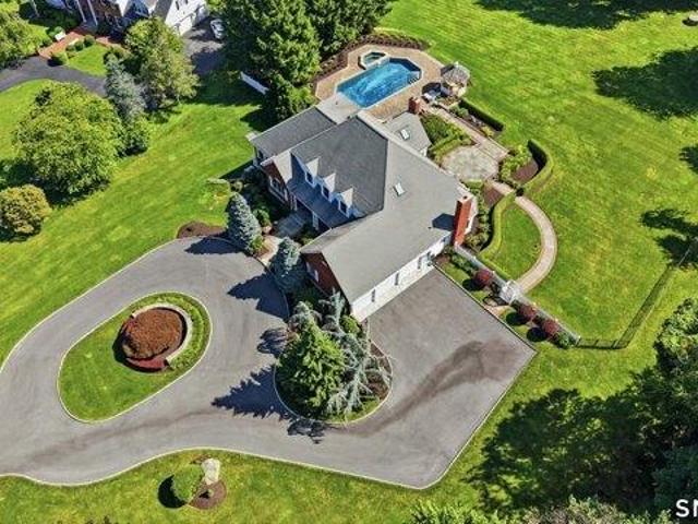 house with 4 bedroom, New Fairfield CT ES105315508