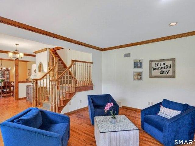 house with 4 bedroom, New Fairfield CT ES105497291
