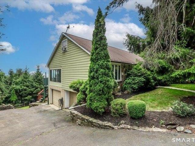 house with 4 bedroom, New Fairfield CT ES105497457