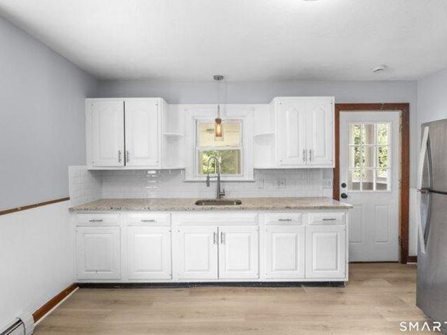 house with 4 bedroom, New Haven CT ES105574987