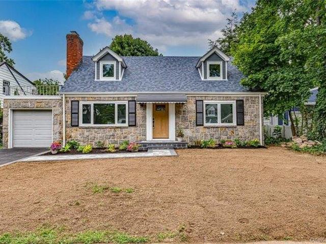 house with 4 bedroom, New Hyde Park NY ES104905890