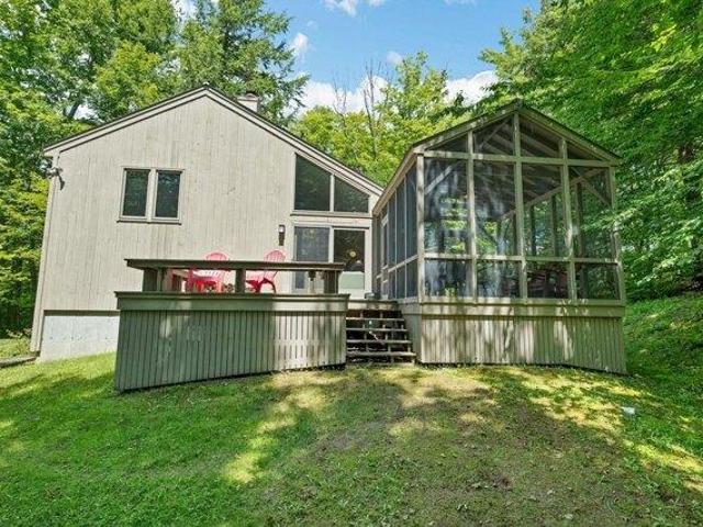 house with 4 bedroom, New London NH ES104792207
