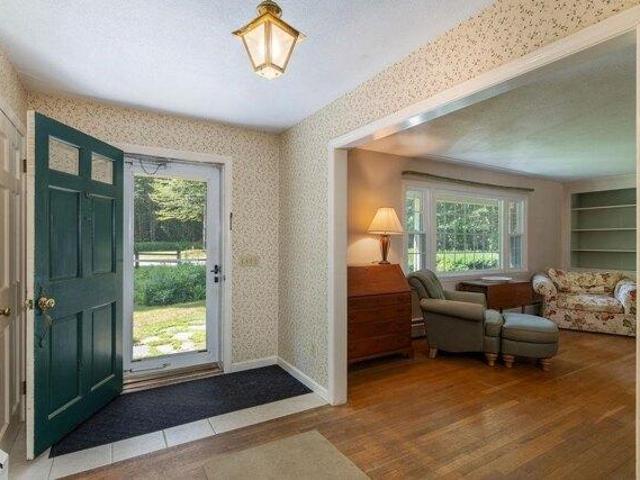 house with 4 bedroom, New London NH ES105574925