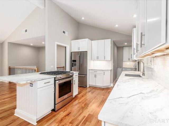 house with 4 bedroom, New Milford CT ES105416053