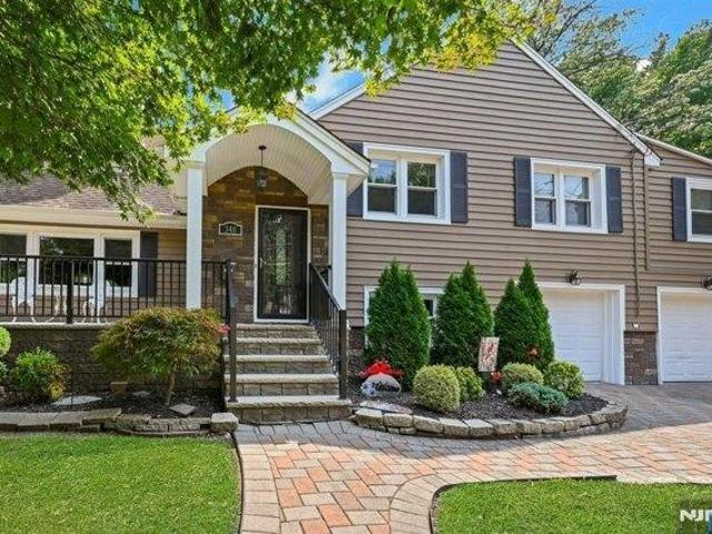 house with 4 bedroom, New Milford NJ ES105788459