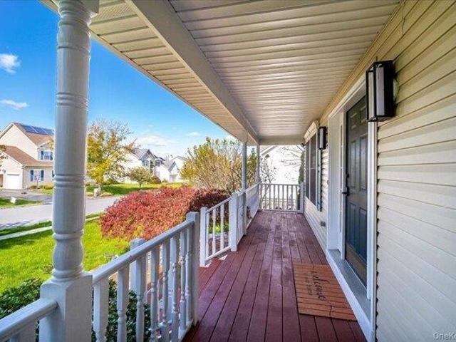 house with 4 bedroom, New Windsor NY ES105291387