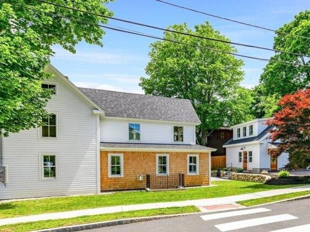 house with 4 bedroom, Newburyport MA ES105588370
