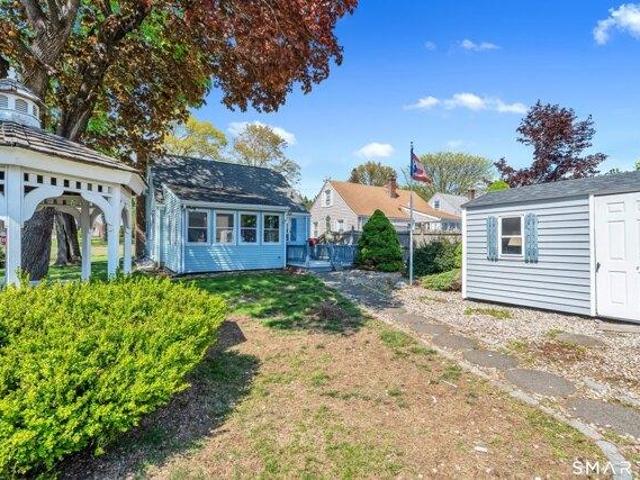 house with 4 bedroom, Newington CT ES105631906