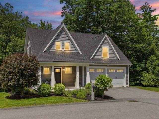 house with 4 bedroom, Newmarket NH DS104330289