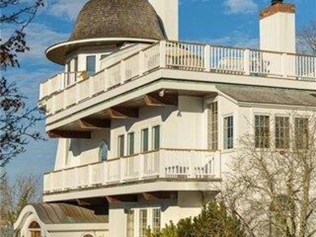 house with 4 bedroom, Newport RI ES105400803