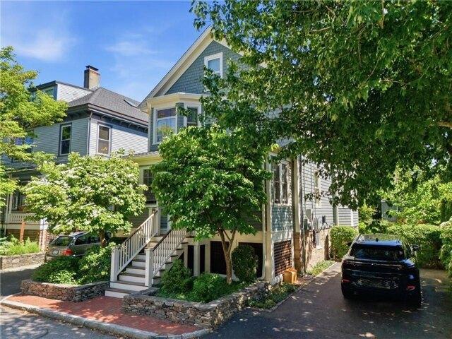 house with 4 bedroom, Newport RI ES105477170