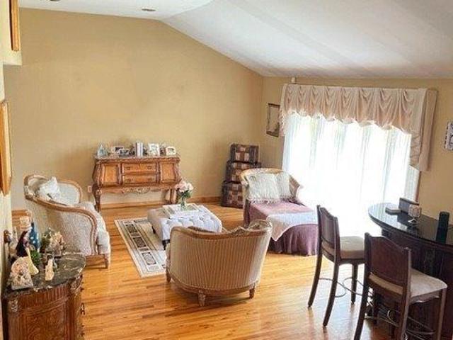 house with 4 bedroom, North Woodmere NY ES72691940
