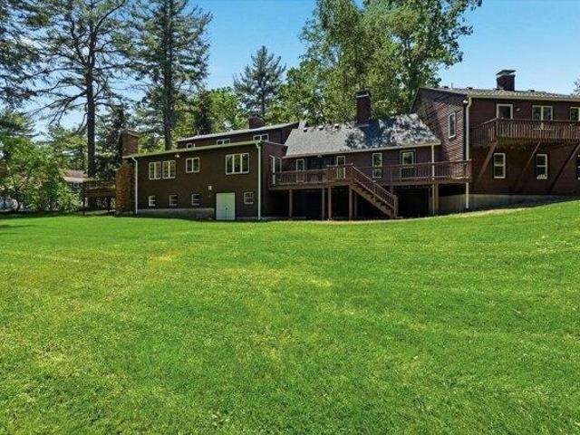 house with 4 bedroom, North Andover MA ES105401767