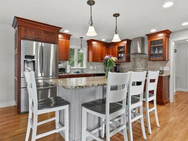 house with 4 bedroom, North Andover MA ES105473892