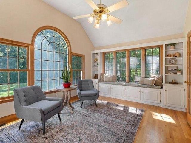house with 4 bedroom, North Andover MA ES105552682